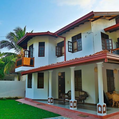4 S Villa Tangalle Exterior photo