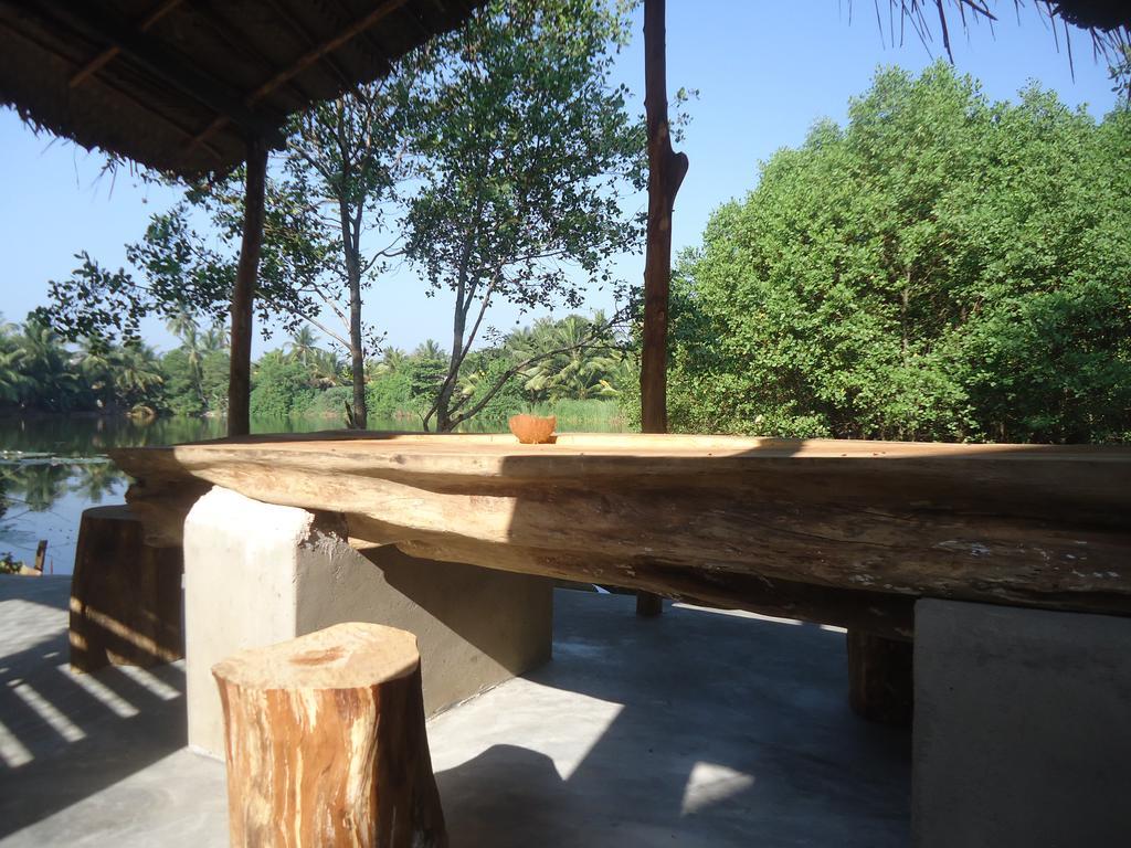 4 S Villa Tangalle Exterior photo